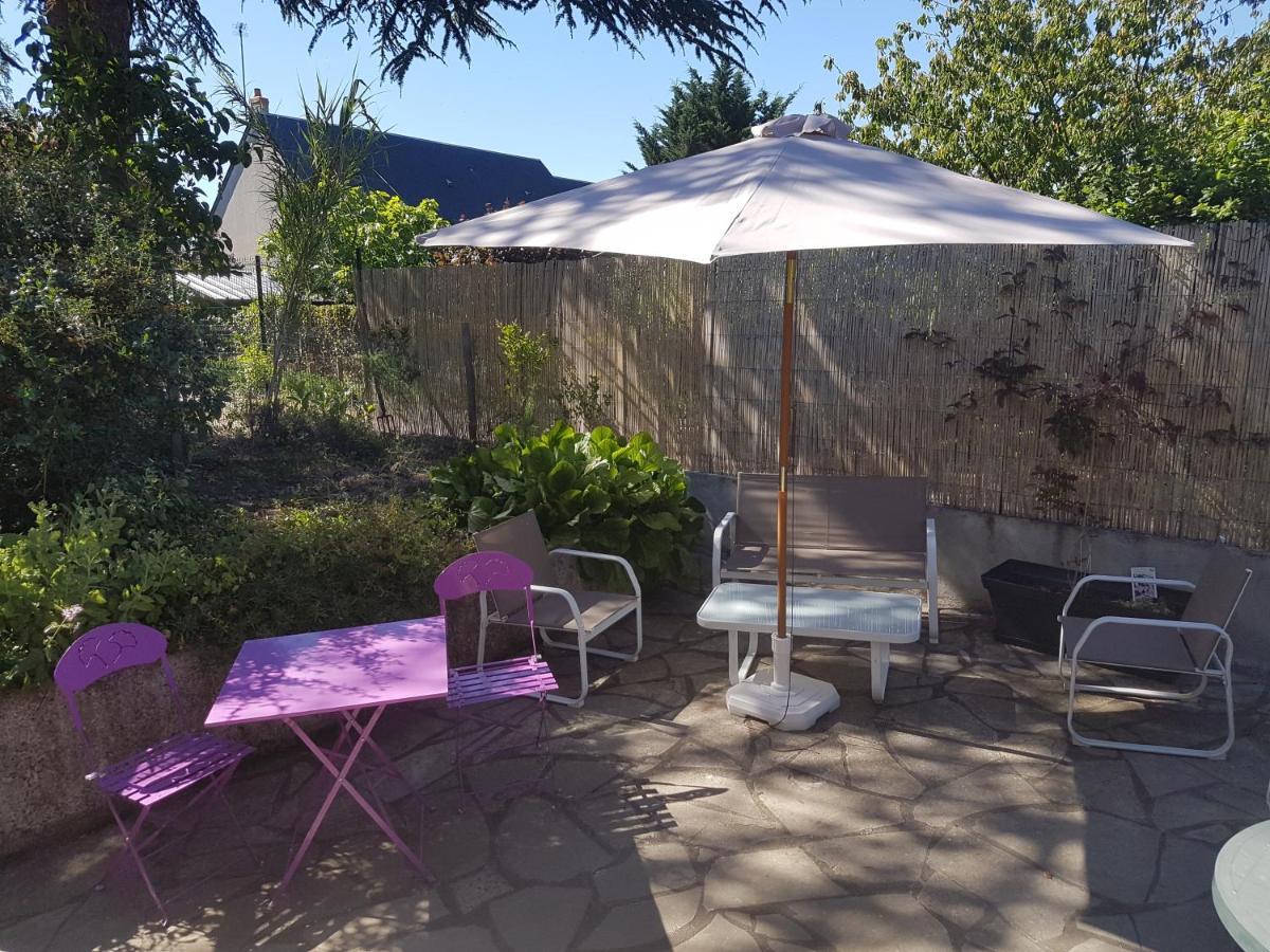 Chez Delphine Bed & Breakfast Амбоаз Екстериор снимка